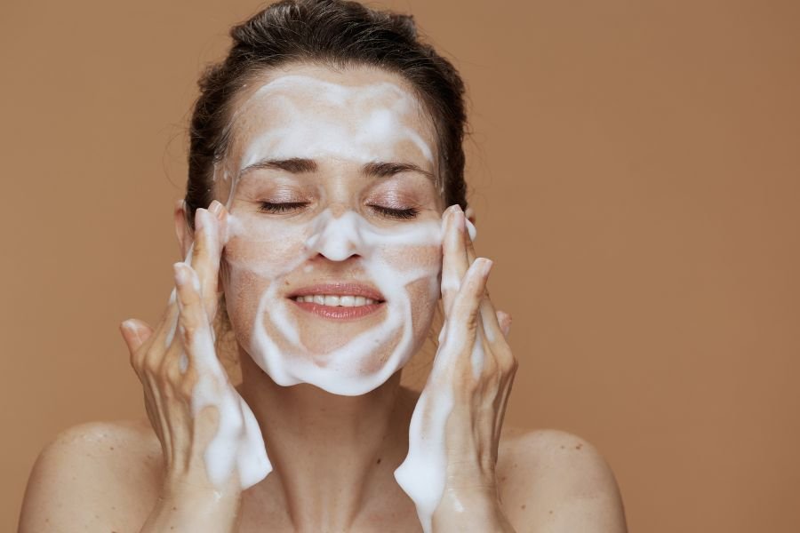 Korean-Skincare-Routine-Oily-Skin-Step-by-Step-Guide-Product-Picks-NZ